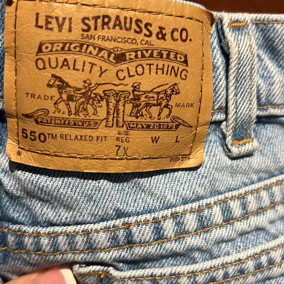 Levi’s 550 relaxed fit jeans 7x - Picture 2 of 4